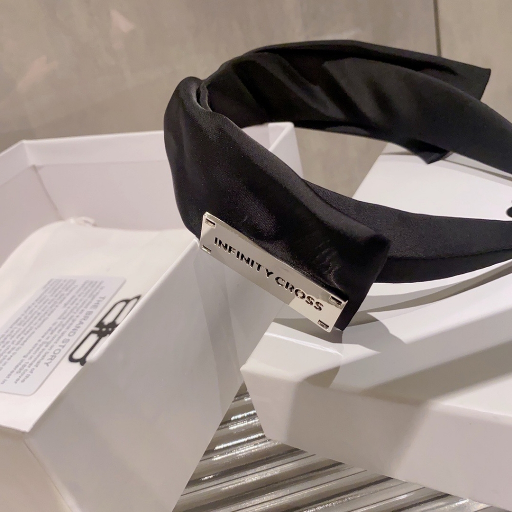 Balenciaga Infinity Cross hardware headband sweet cool hair accessory - Picture 2 of 5